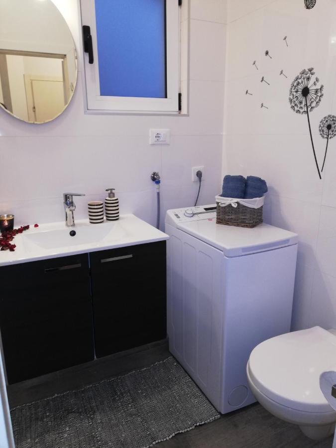 Отель Apartman Komadina Макарска Экстерьер фото